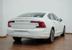VOLVO S90 B5