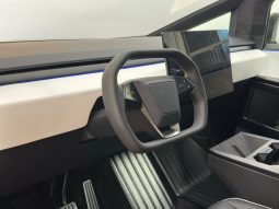 TESLA CYBERTURCK full